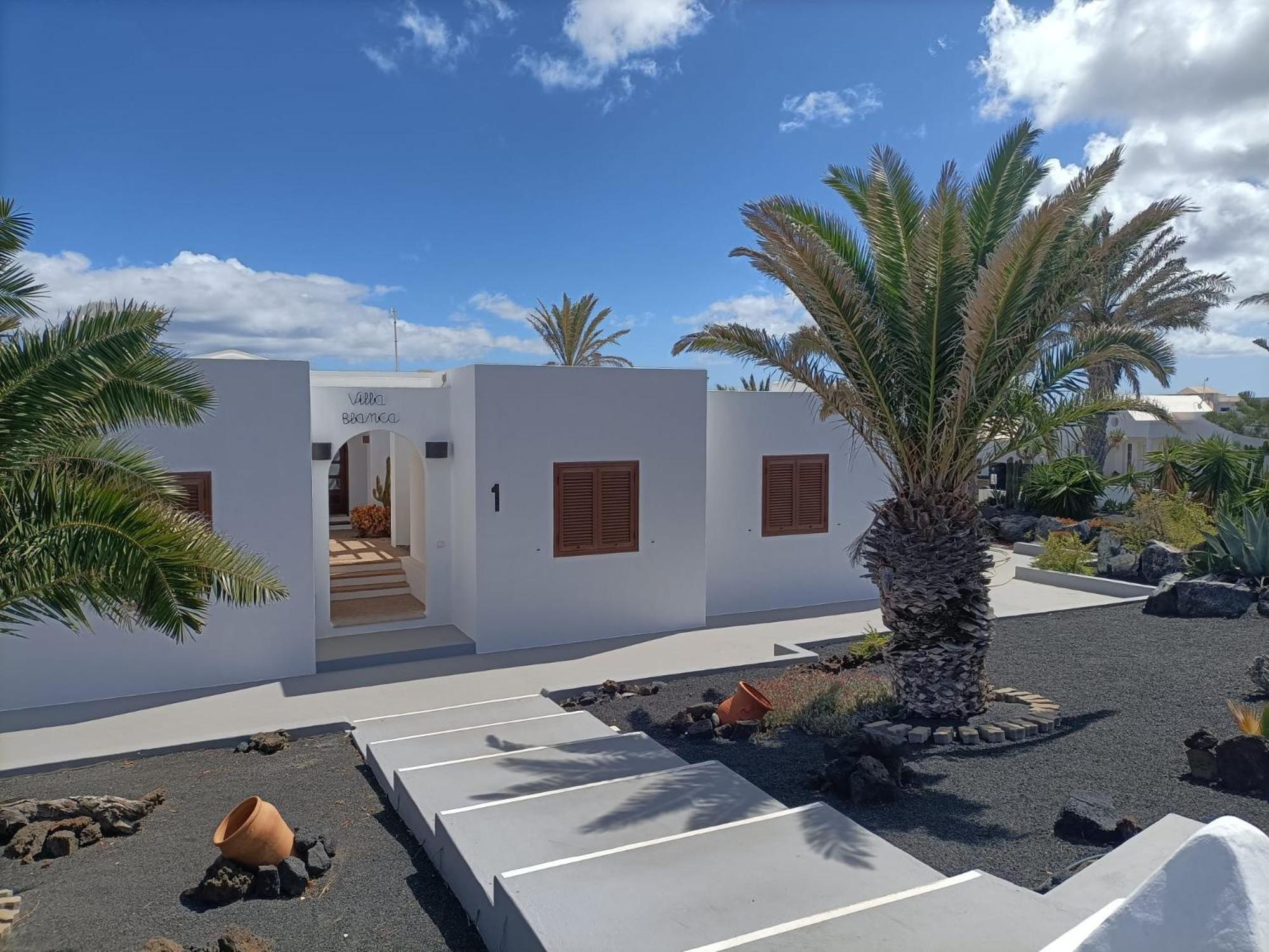 Villa Blanca Nudist Place Чарко-дель-Пало Экстерьер фото