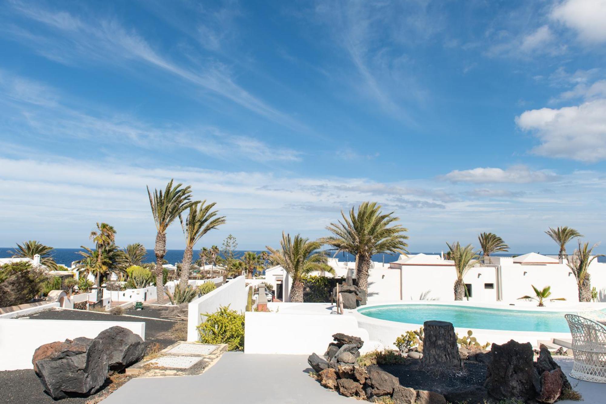 Villa Blanca Nudist Place Чарко-дель-Пало Экстерьер фото