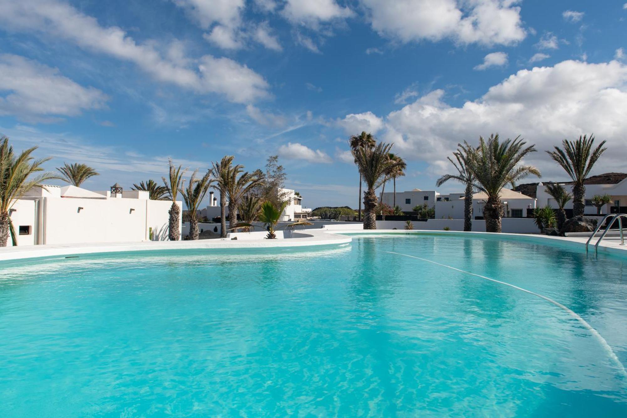Villa Blanca Nudist Place Чарко-дель-Пало Экстерьер фото